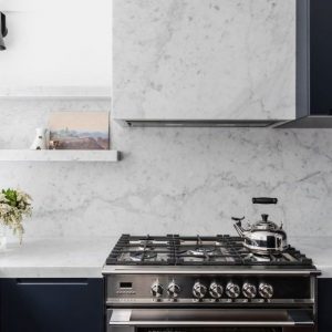 Carrara C marmor i nya köket
